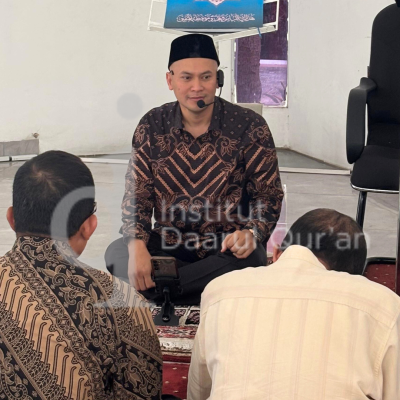 Rektor Institut Daarul Quran Jakarta